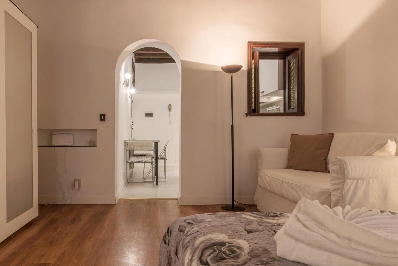 Fori Imperiali Elegant Apartment Roma Exterior foto