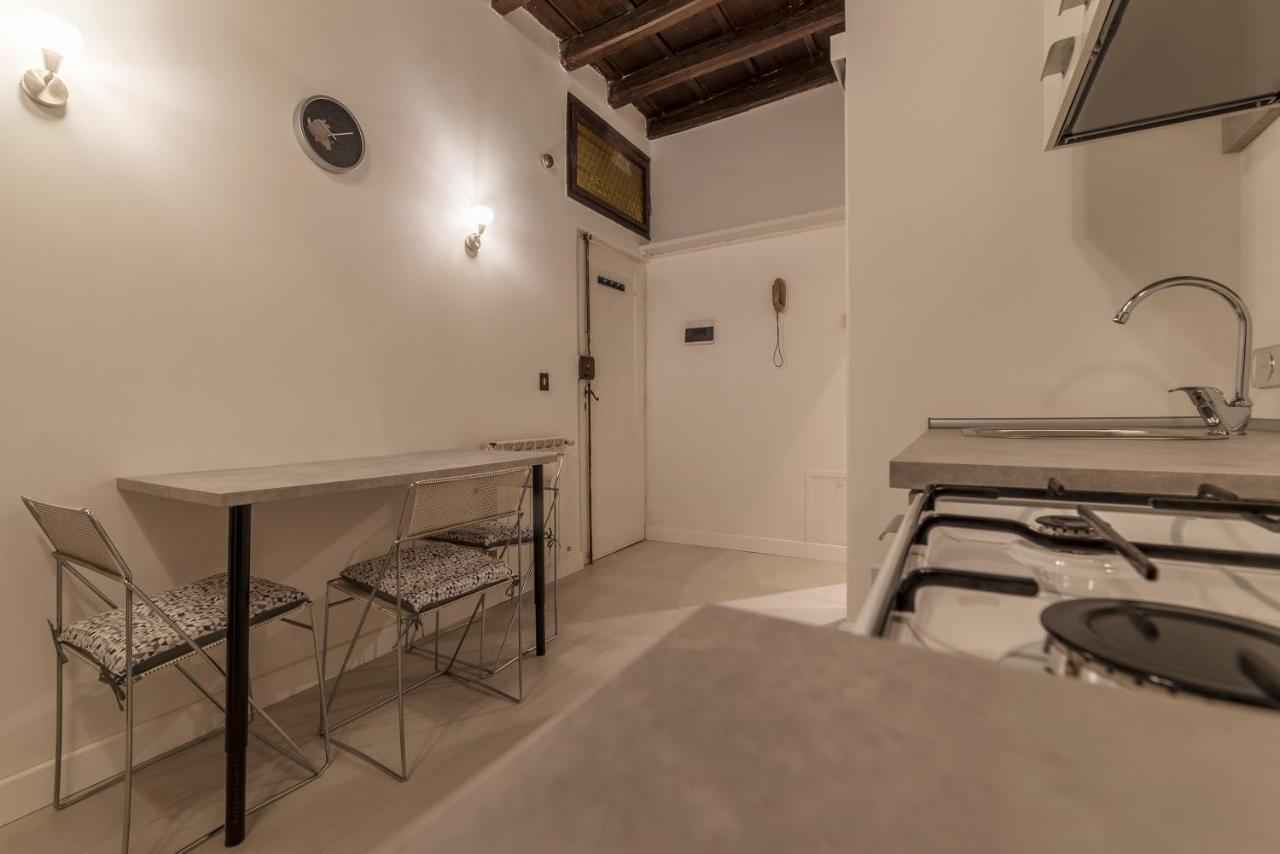 Fori Imperiali Elegant Apartment Roma Exterior foto